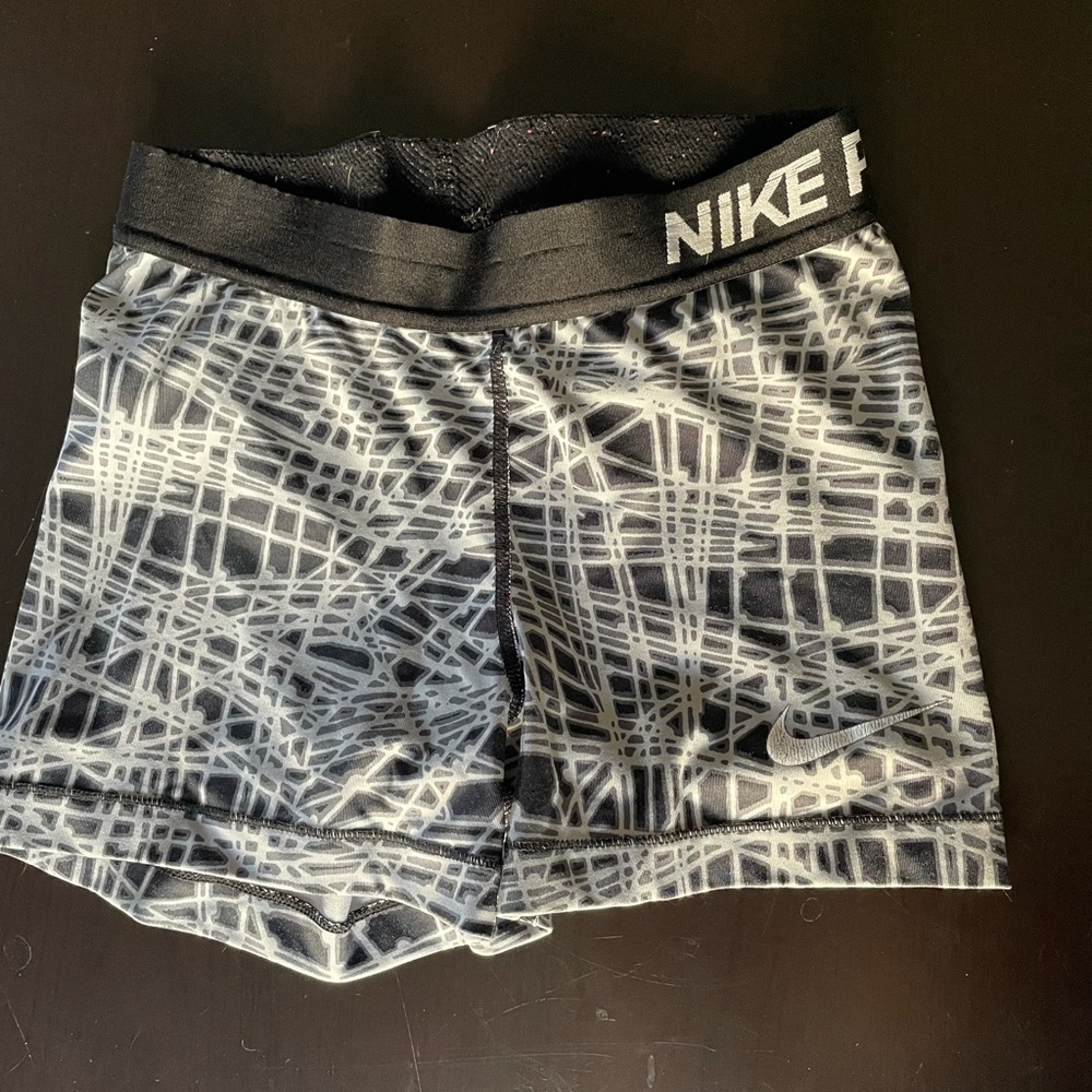 Lightly Worn Women’s Extra Small Nike Pro Spandex